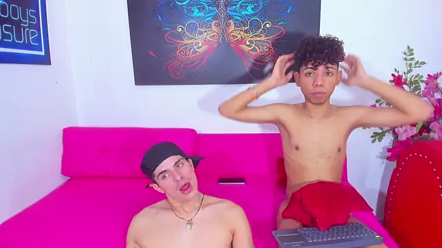 Spicy_guys webcam