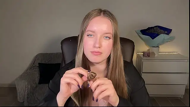 EvaMaddison webcam