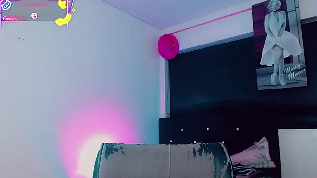 Kendall_hornyy webcam