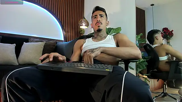 Donovan_Desmond webcam