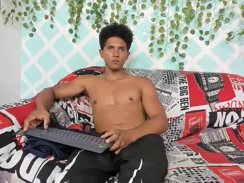 Yoel_hot2004 webcam