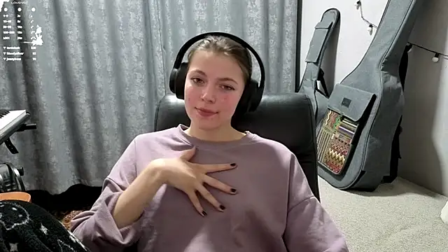 CutieAnny webcam