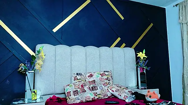 NikiEvanz webcam