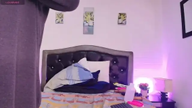 QueenMatturex webcam
