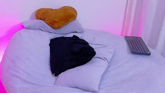AlynAllen webcam