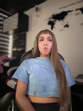 Isabella-Teen webcam
