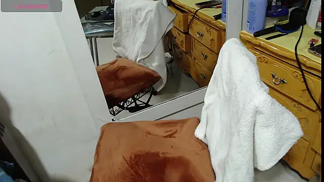 SaryBate webcam