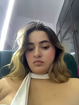 Antonella_Julieta webcam