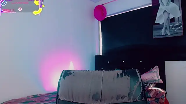Kendall_hornyy webcam