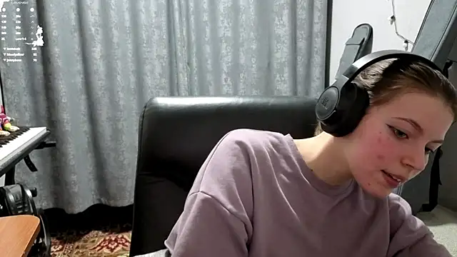 CutieAnny webcam