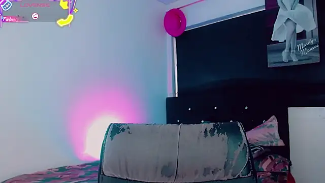 Kendall_hornyy webcam