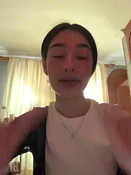 NickieCute-