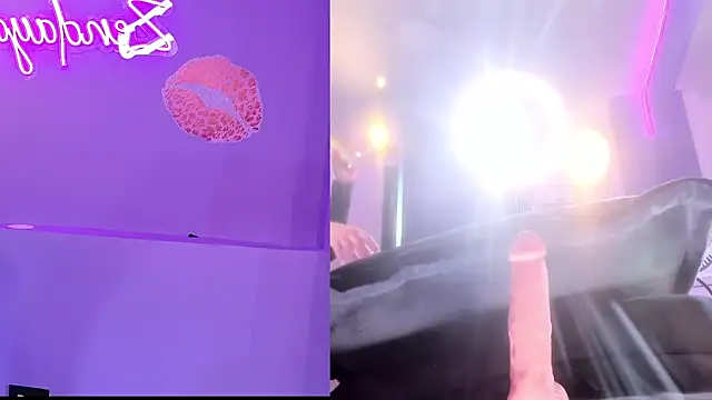 ZendayaGrey webcam