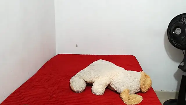 ariellth webcam
