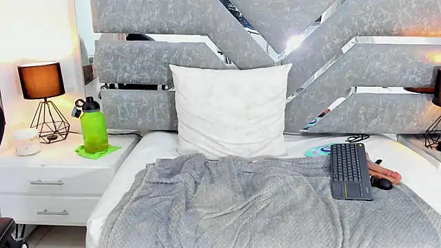 Slut_Milf_ webcam