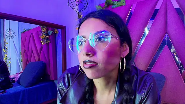 viollettaa_ webcam