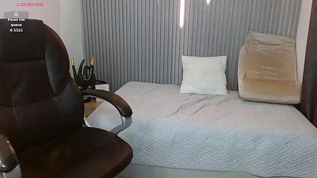 StiwenTwink webcam