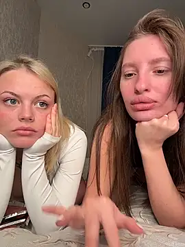 elloriah webcam