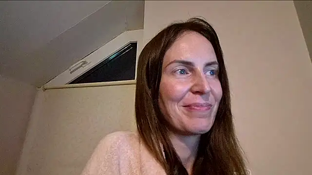 AnnaTight webcam
