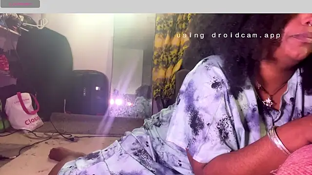 juicy_janet webcam