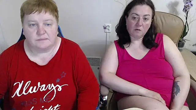 Lindy-Jeanie webcam