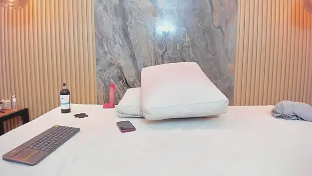 mary_spencer webcam