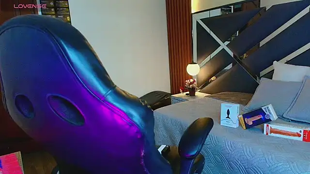 Kittie_Vixen webcam