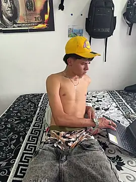 Jackdaniel001_ webcam