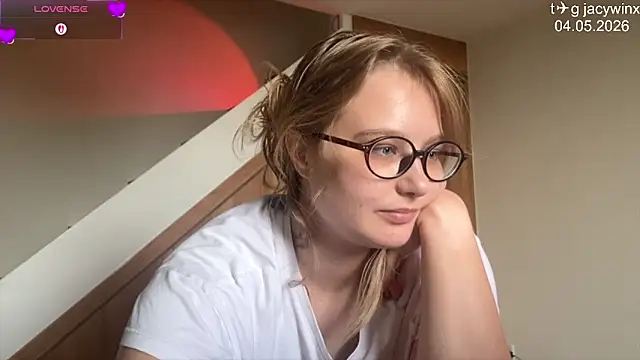 JacyWinslat webcam