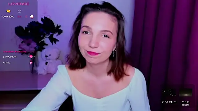 KindHazelHere_ webcam