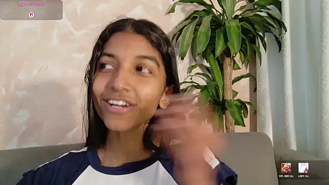 YuliethPetite webcam