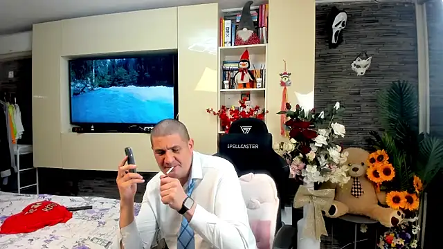 SpartacusDaddy48 webcam