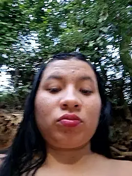 hot-mom22 webcam
