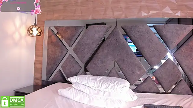 Rose__Evans__ -  petite live cam model from co