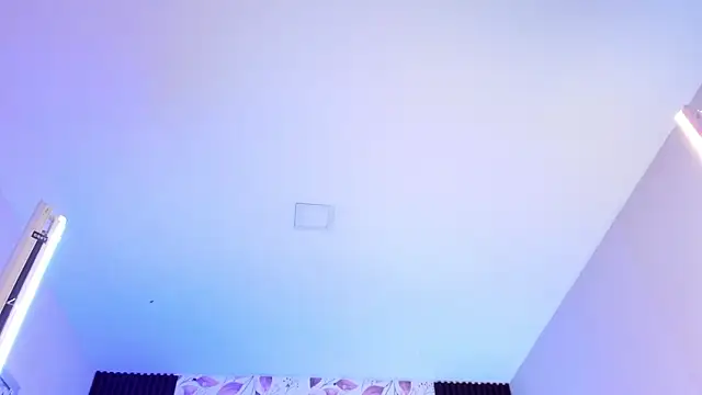 AmmyJones_ webcam