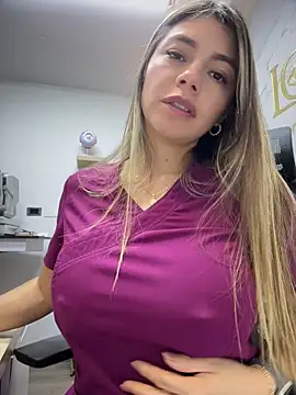 alicee16 (F milf) - fuck pussy dildo on my desk