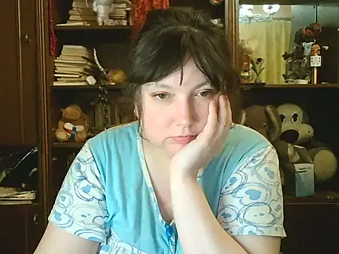 CarrieQPeach webcam