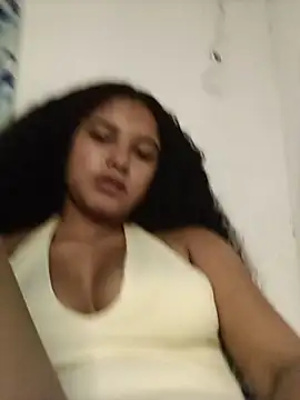 LiaRose- webcam