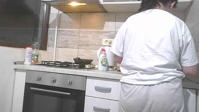 LovelyJulliette webcam