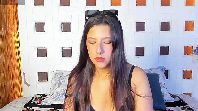 nova_velveet webcam