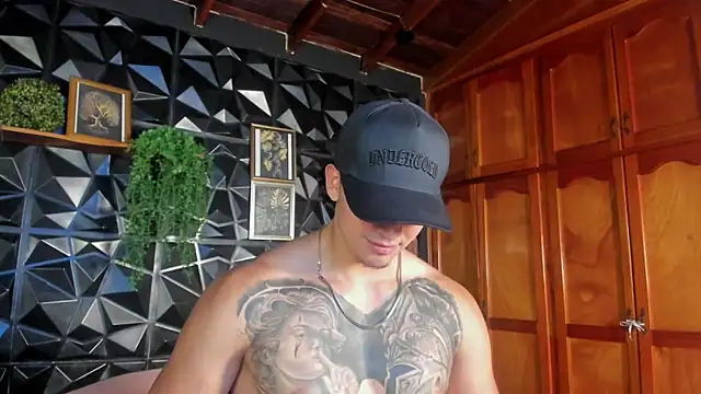 elliot_colton webcam