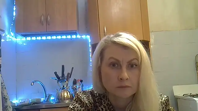 Kellyone11 webcam