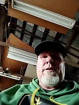 Reddog833 webcam