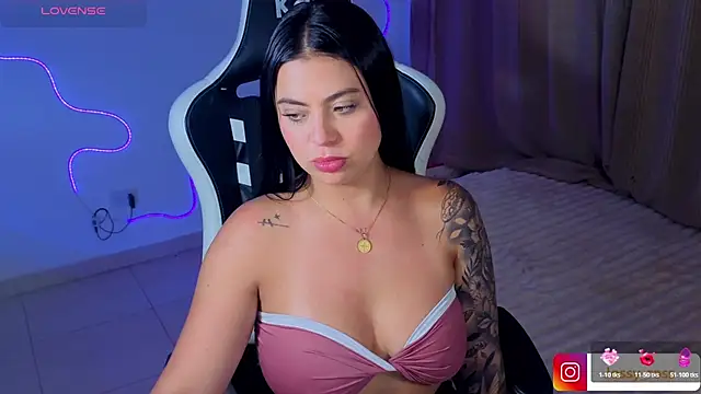 Victoryyy_ webcam