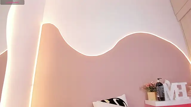 EllieMitchell webcam