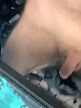 RandomGuy420lol webcam