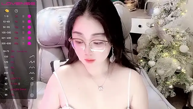 Monica-666888- webcam