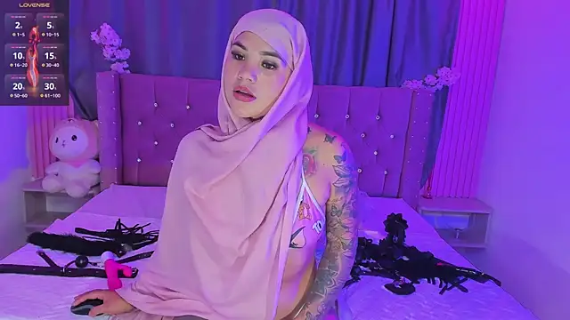 Nayla-Mouna webcam