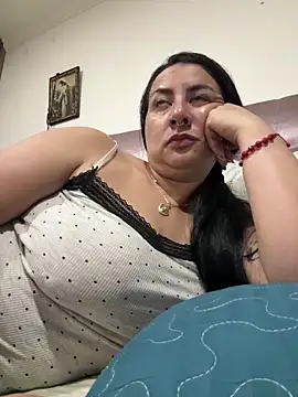Abril_Luv webcam