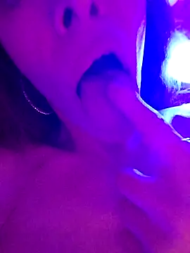 Luna_Kitanna webcam